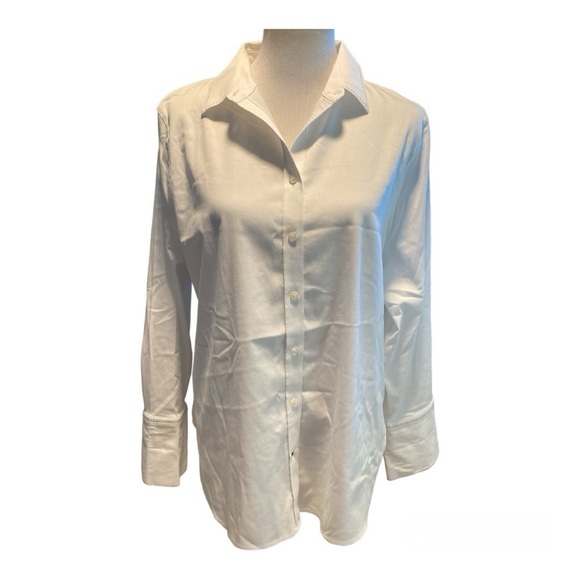 Chico’s White Button Up No Iron Chic Stretch Women’s 3 (XL) EUC Black Stitch - Picture 1 of 5